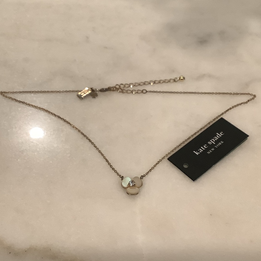 kate spade Gold-tone White Flower Pendant Necklace, Brand New